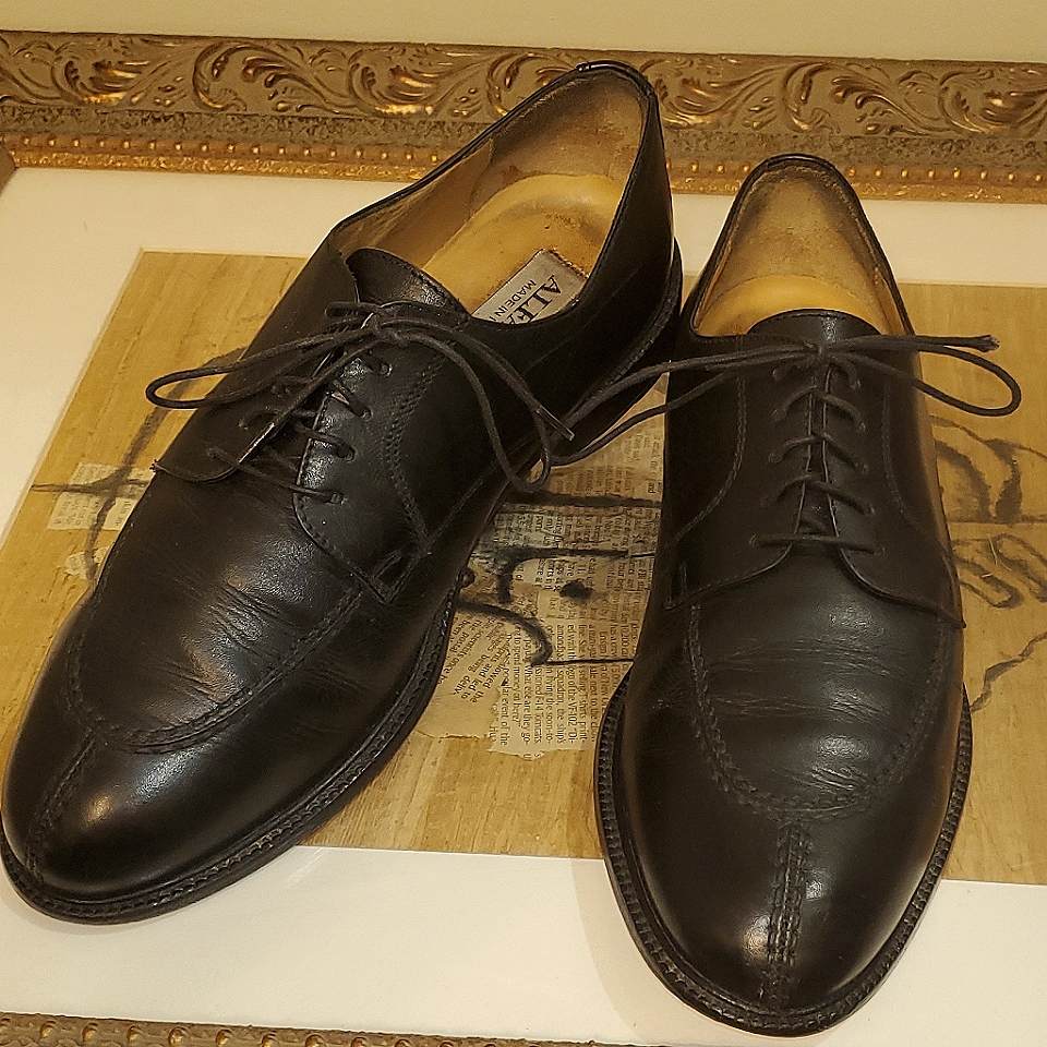 Split Toe Derby
